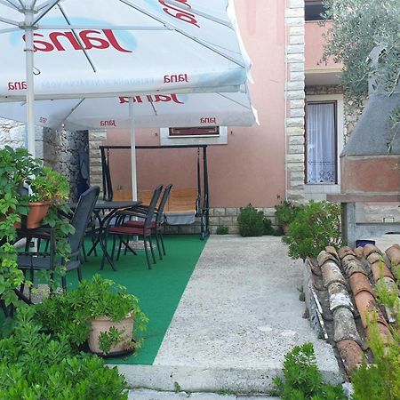 Apartments Rosa Mali Lošinj Exterior foto