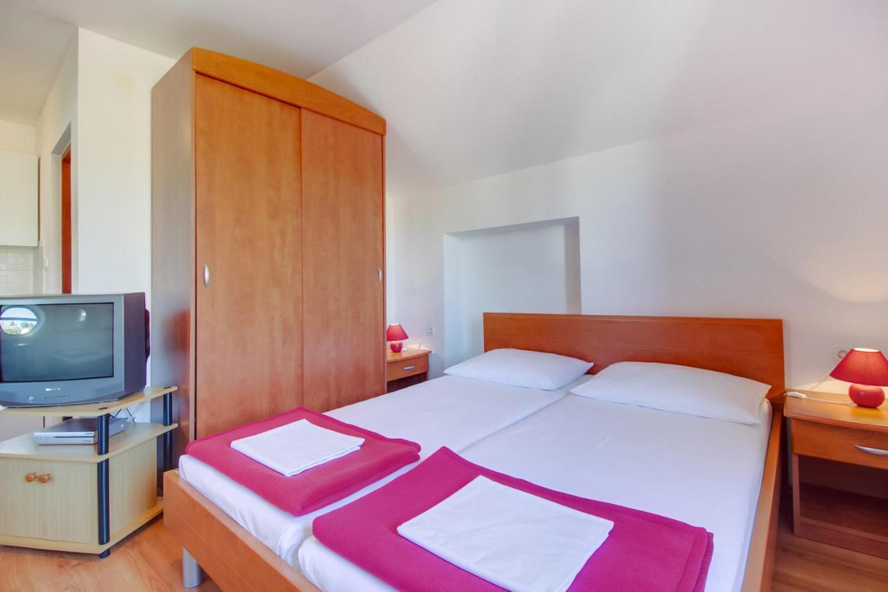 Apartments Rosa Mali Lošinj Exterior foto